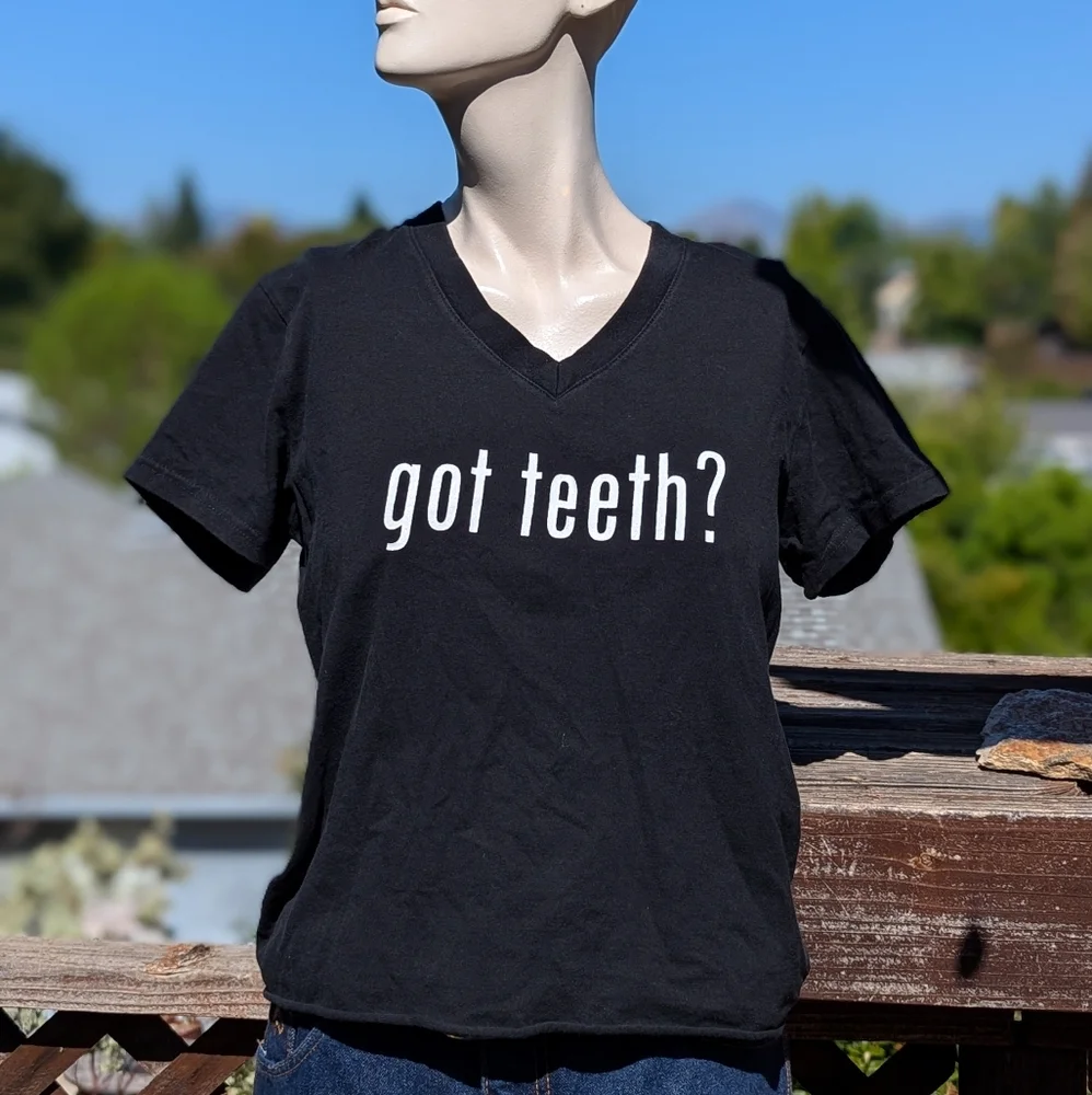 Got Teeth Tee - Picture 1 of 3
